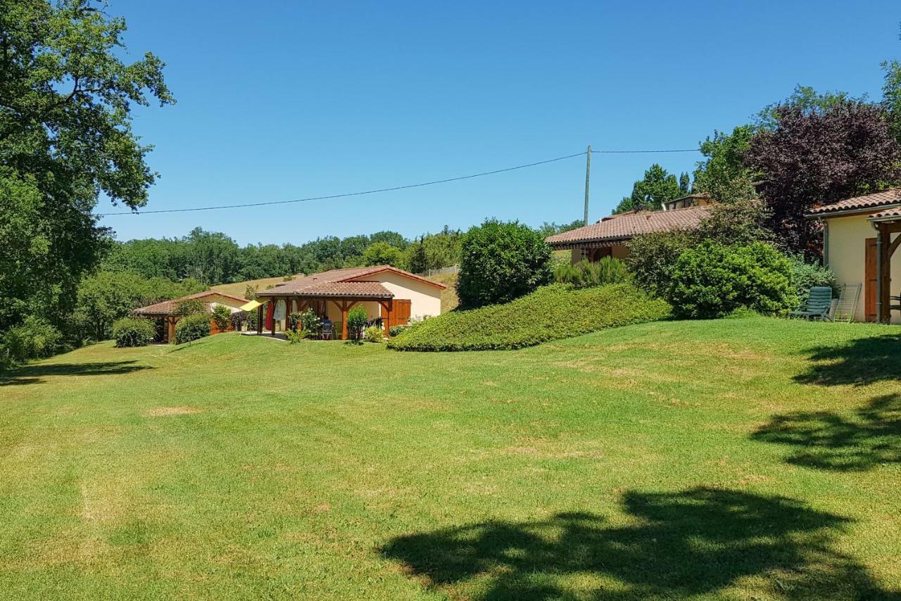 Village De Montmarsis Gourdon-en-quercy Exteriör bild